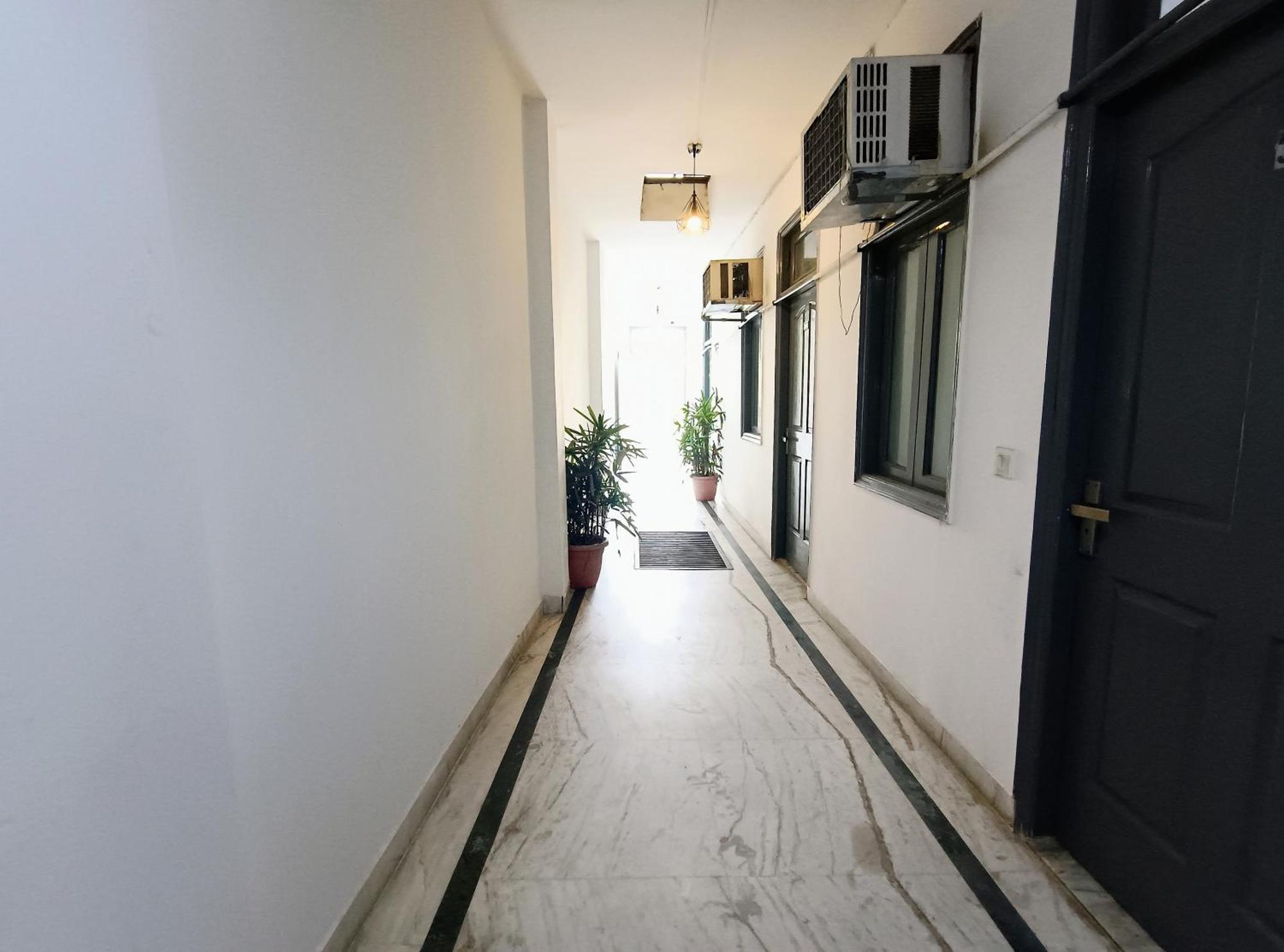Hotel Hauz Khas Fort View 뉴델리 외부 사진