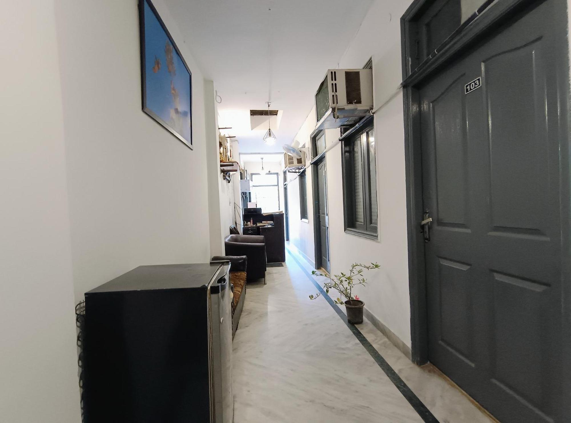 Hotel Hauz Khas Fort View 뉴델리 외부 사진